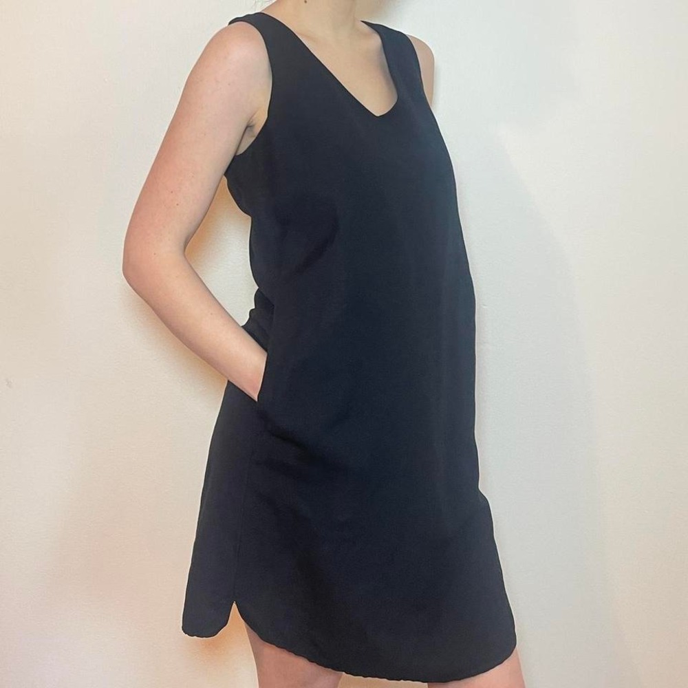 Versona Black Shift Dress